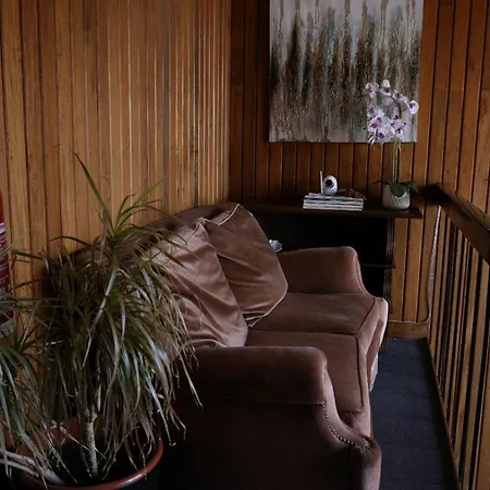 Residencial Moderna * 托里什韦德拉什